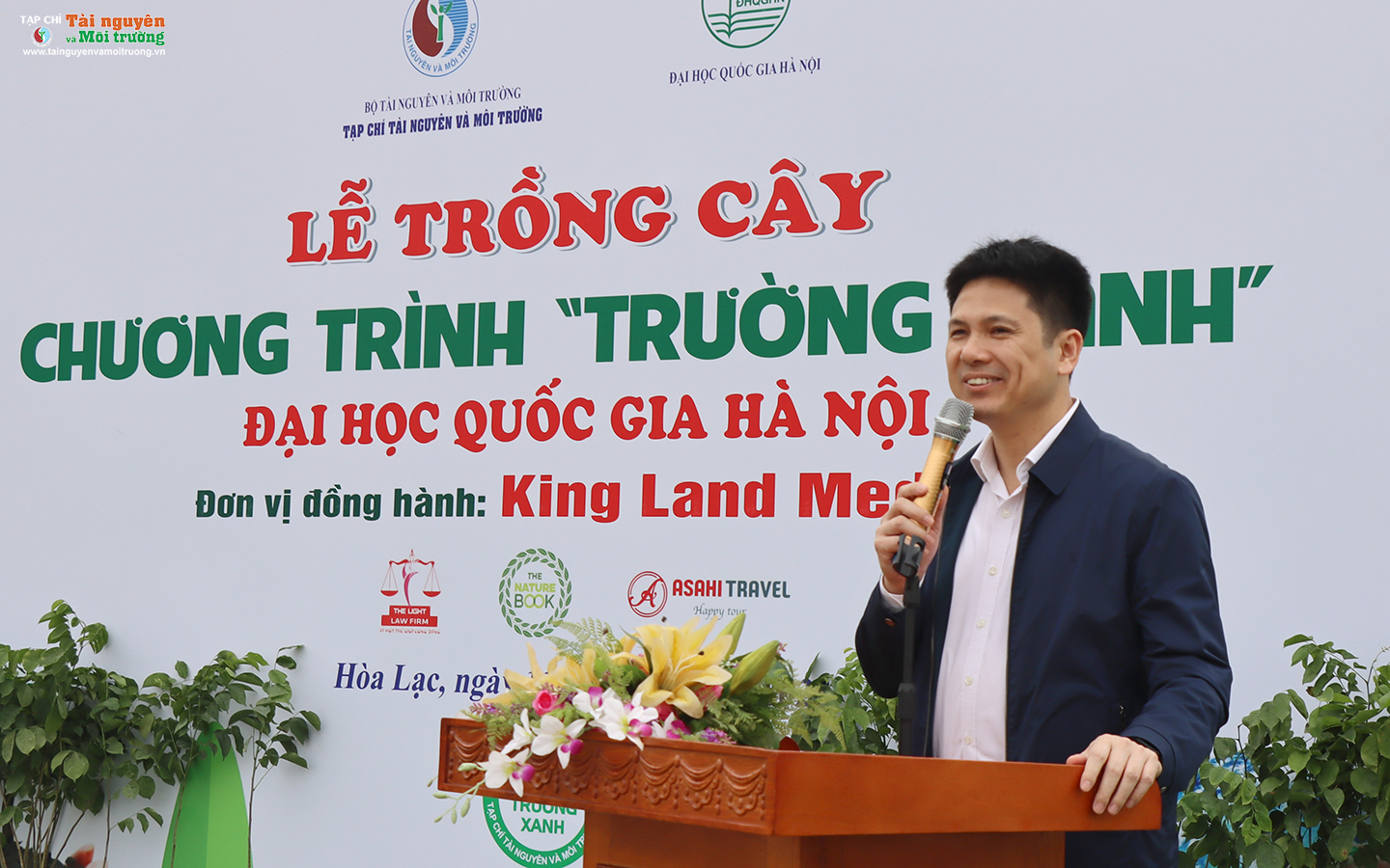 Trong cay