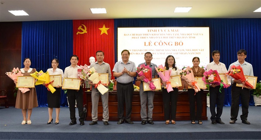 Tỉnh Cà Mau đã hoàn thành chương trình xóa nhà tạm, nhà dột nát