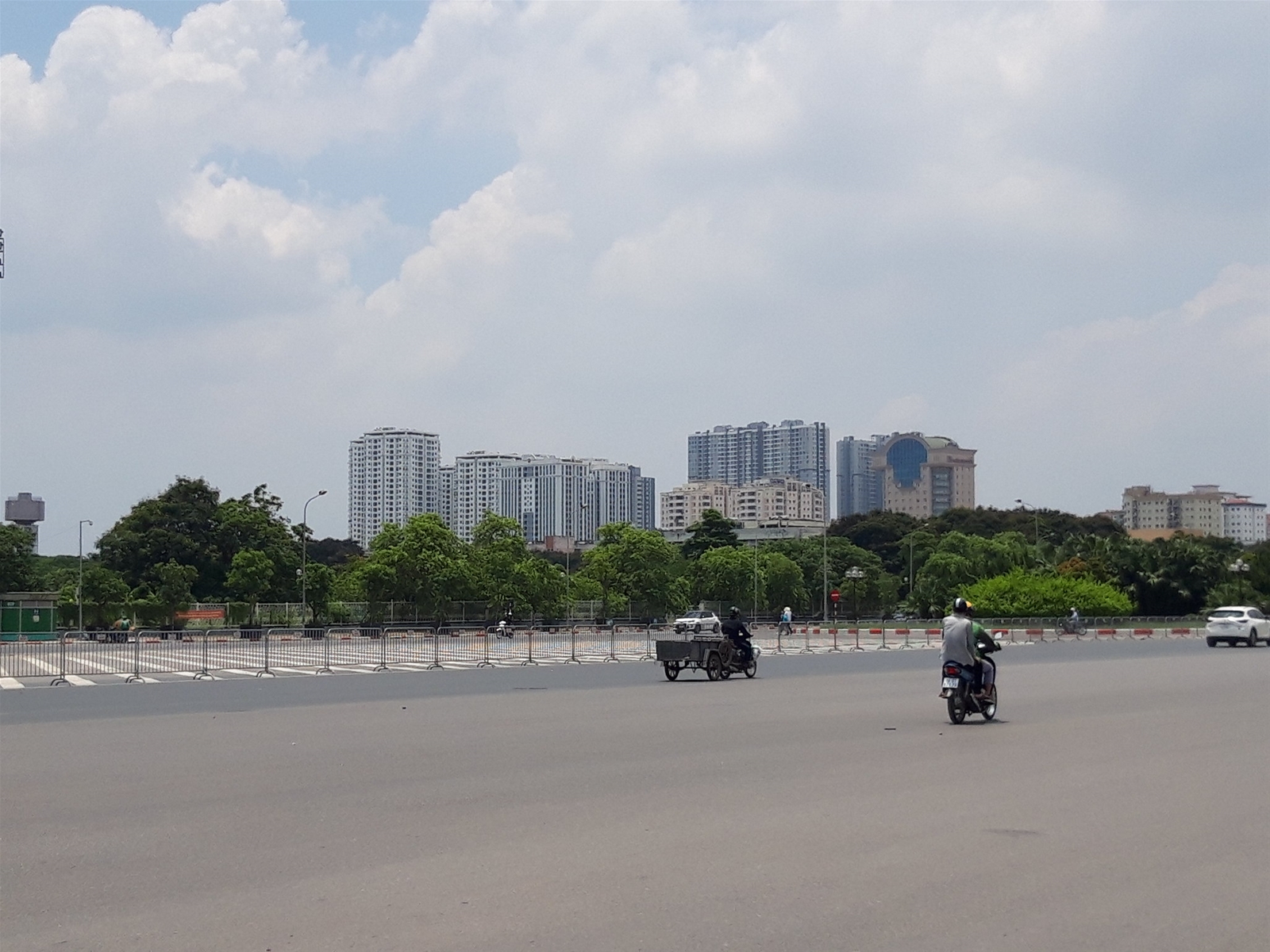 Thời tiết ngày 16/7: Bắc Bộ và Trung Bộ có nắng nóng quay trở lại, Tây Nguyên và Nam Bộ giảm mưa dông