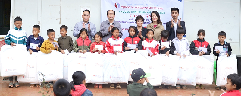 Chương trình “Xuân ấm mầm xanh năm 2024” về với điểm trường Đán Mẩy - Bắc Kạn