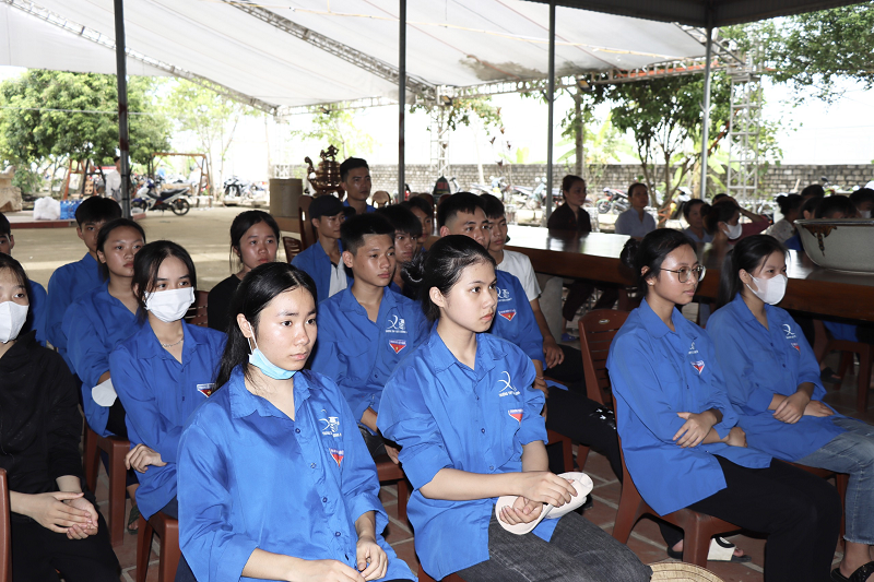 Tạp chí Tài nguyên và Môi trường phát động trồng cây tại chùa Vạn Linh, Thanh Hóa