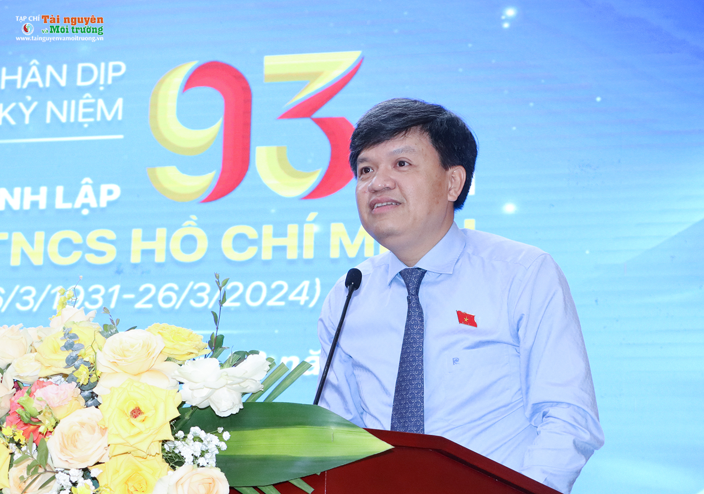 Bộ trưởng Bộ Tài nguyên và Môi trường Đặng Quốc Khánh đối thoại với thanh niên và gặp mặt cán bộ đoàn các thời kỳ