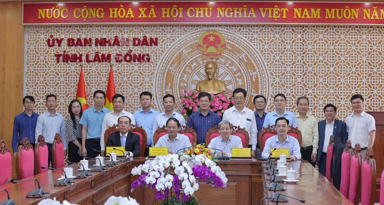 Chủ tịch UBND tỉnh Lâm Đồng Trần Hồng Thái: Tư duy đột phá - Hành động quyết liệt - Kết quả nổi bật