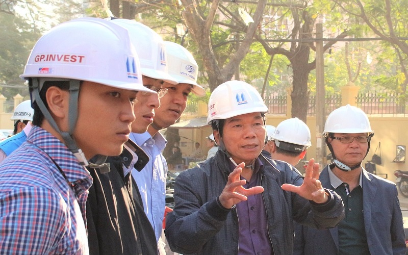 Chủ tịch Nguyễn Quốc Hiệp và con tàu GP.Invest