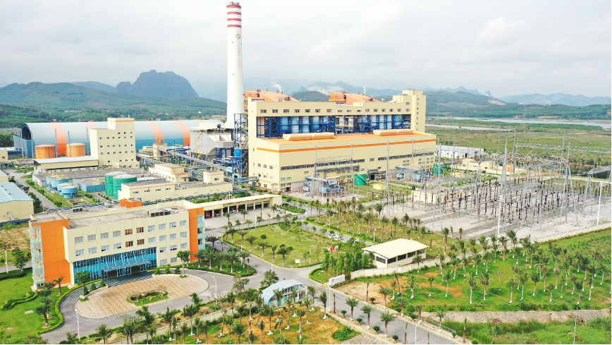 Toàn cảnh nhà máy Nhiệt điện Thăng Long
