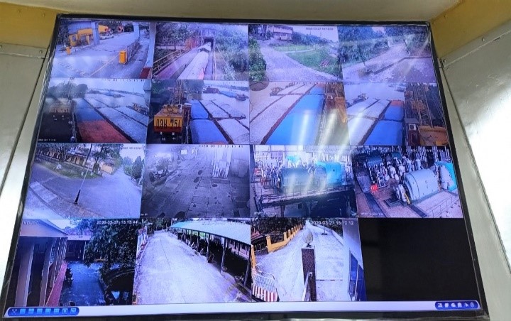 Hệ thống giám sát hoat động sản xuất kinh doanh cũng như môi trường được truyền về màn hình quản lý trung tâm