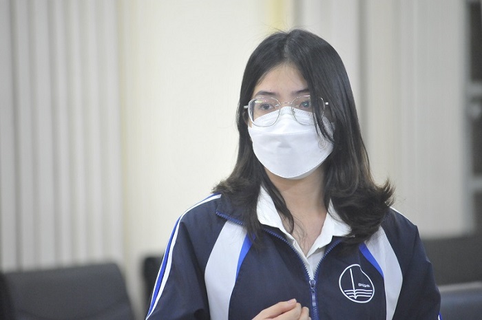 Công ty Cổ phần Him Lam trao học bổng cho sinh viên Viện Đào tạo Báo chí và truyền thông