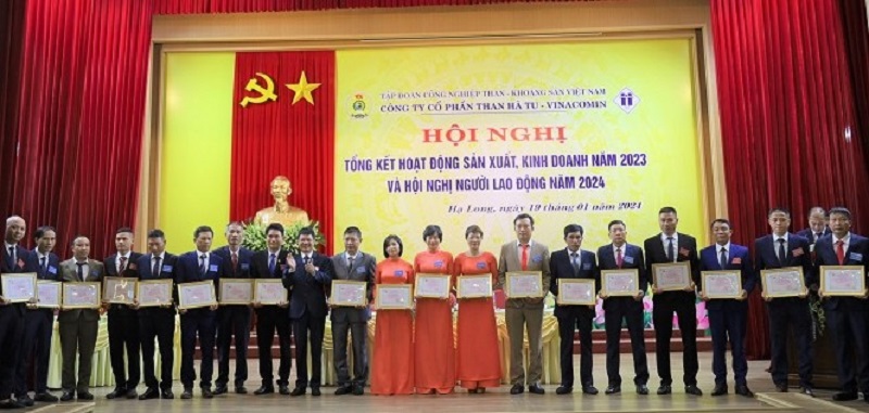Công ty than Hà Tu - Vinacomin: Phấn đấu đạt sản lượng 2,7 triệu tấn than trong năm 2024