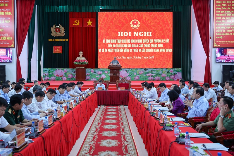 Thủ tướng: ĐBSCL cần đoàn kết hơn nữa, bứt phá, thần tốc hơn nữa