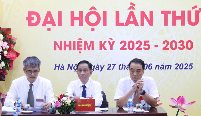 Nghiên cứu công nghệ mũi nhọn, phát triển nông nghiệp thông minh