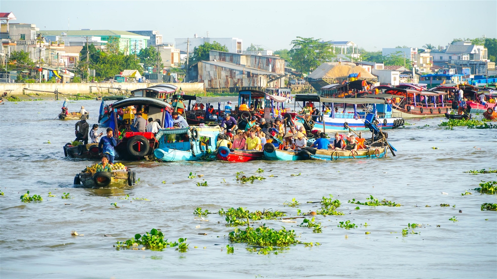 Tăng cường vai trò của phụ nữ trong quản lý nguồn nước khu vực hạ lưu sông Mê Công