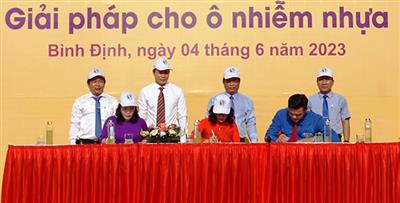 Bình Định mít tinh hưởng ứng Ngày Môi trường thế giới
