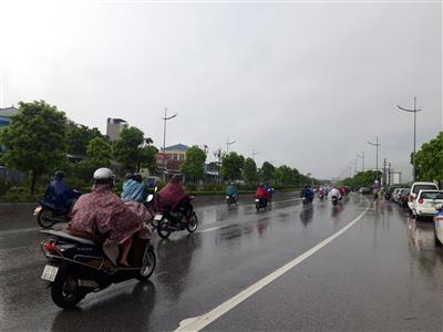 Thời tiết ngày 15/7:  Cả nước có mưa rào và dông, đề phòng lũ quét và sạt lở đất ở vùng núi