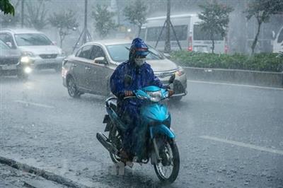 Thời tiết ngày 19/8: Hà Nội mưa rào và dông vào chiều tối