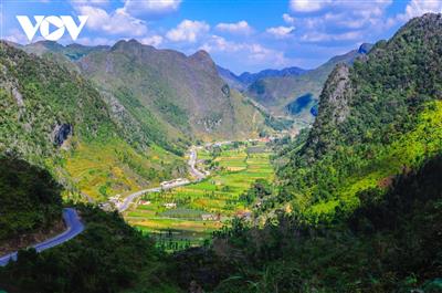 Cao nguyên đá Hà Giang đẹp ngỡ ngàng trong tiết thu